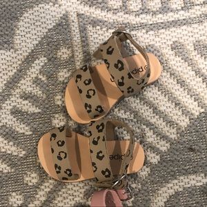 Piper Finn two pair of size 4 pink and leopard